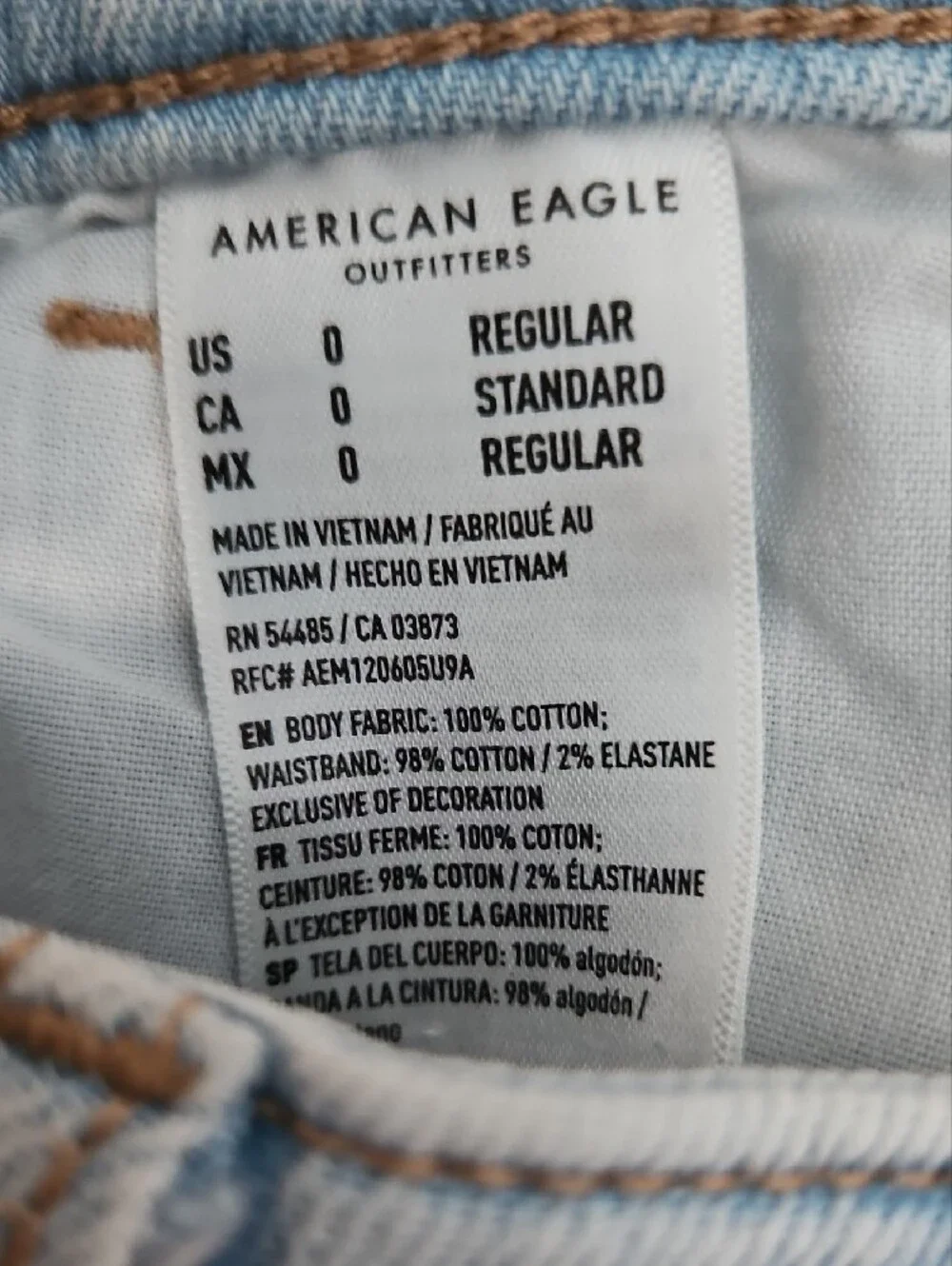 American Eagle Outfitters Light Blue Distressed Destroyed Mom Jeans 0